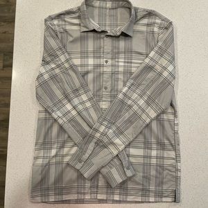 NWOT Peak Flannel Large button down